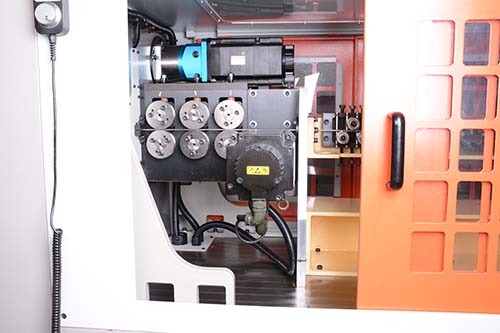 選線材折彎機(jī)，看了貝朗再定機(jī)