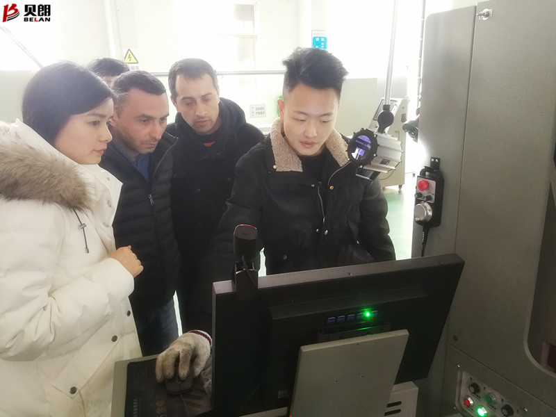 號外、號外，貝朗自動折線機(jī)廠家又迎來外國客戶啦