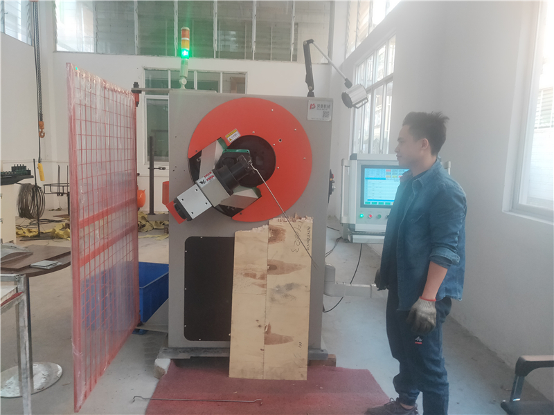 貝朗技術生產(chǎn)衛(wèi)浴掛件現(xiàn)場